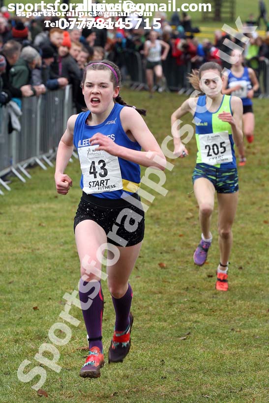 Girls under-15s Northern Cross Country Champs., Camp Hill Estate, Kirklington.  Photo: David T. Hewitson/Sports for All Pics